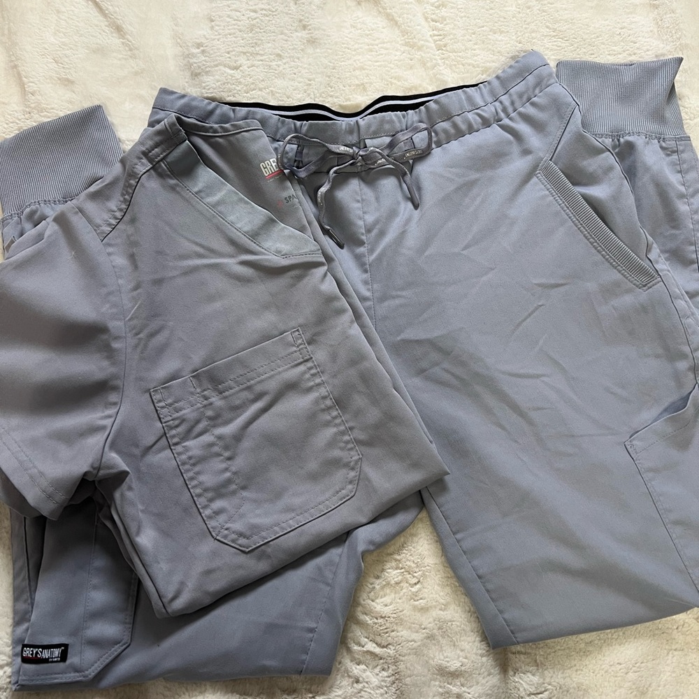 Grey’s Anatomy Light Grey Scrub Set